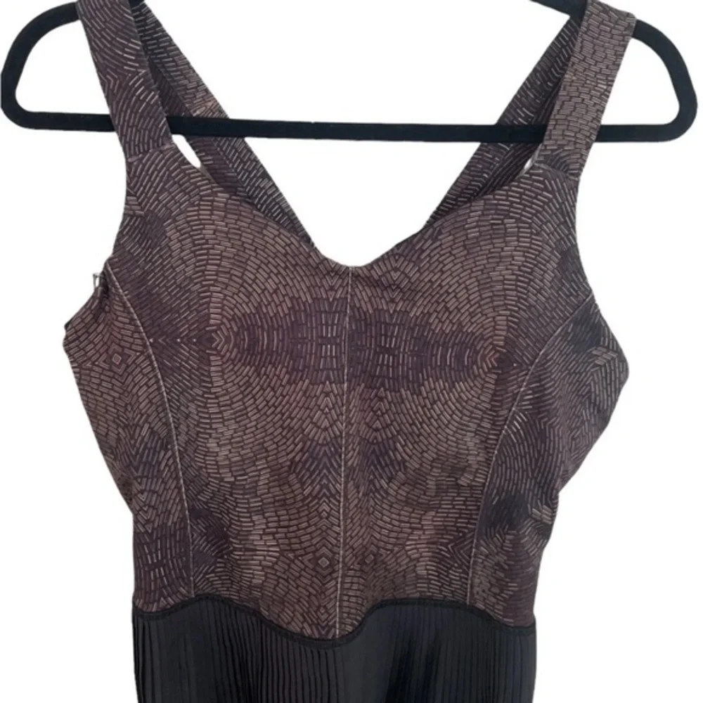 Lululemon City Tank Golden Goddess Cashew/ Black; Pleats; Size 12